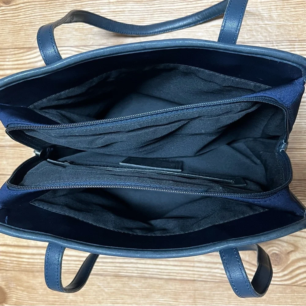 Vintage Coach Midnight Blue shoulder bag - Picture 4 of 9